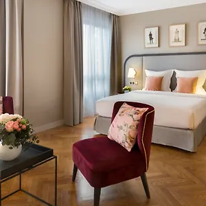 Aparthotel Warwick Reine Astrid - ****
