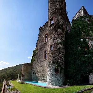 Bed & Breakfast D'hotes Au Chateau De, Belcastel (Aveyron)